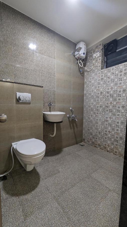 New Hotel Europa Inn راجكوت المظهر الخارجي الصورة