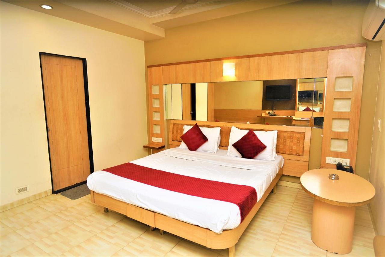 New Hotel Europa Inn راجكوت المظهر الخارجي الصورة