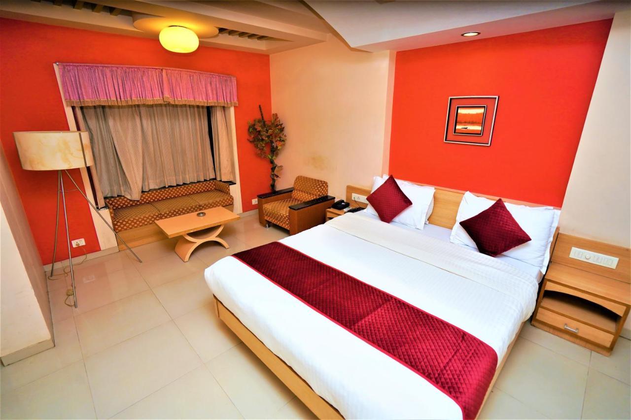 New Hotel Europa Inn راجكوت المظهر الخارجي الصورة