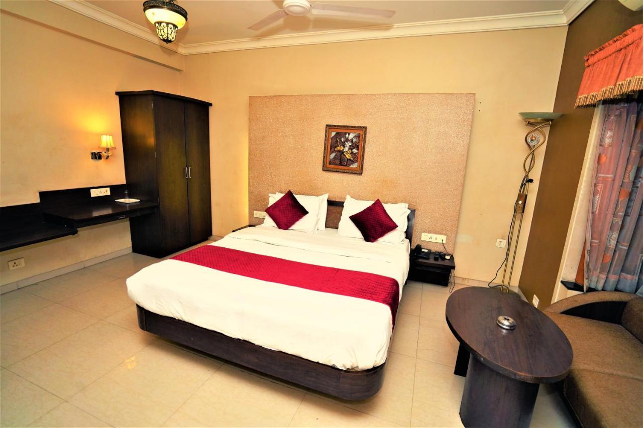 New Hotel Europa Inn راجكوت المظهر الخارجي الصورة