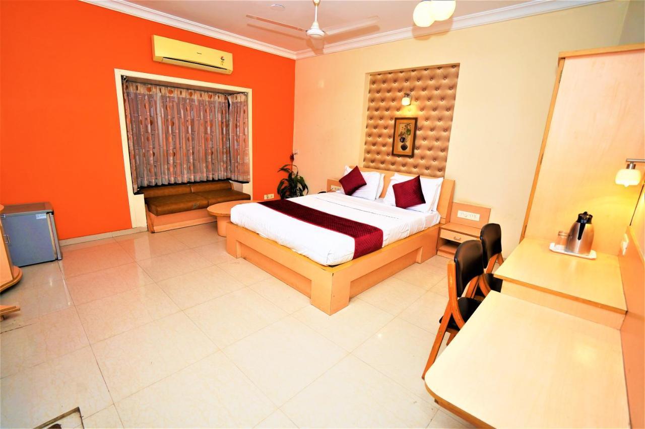 New Hotel Europa Inn راجكوت المظهر الخارجي الصورة