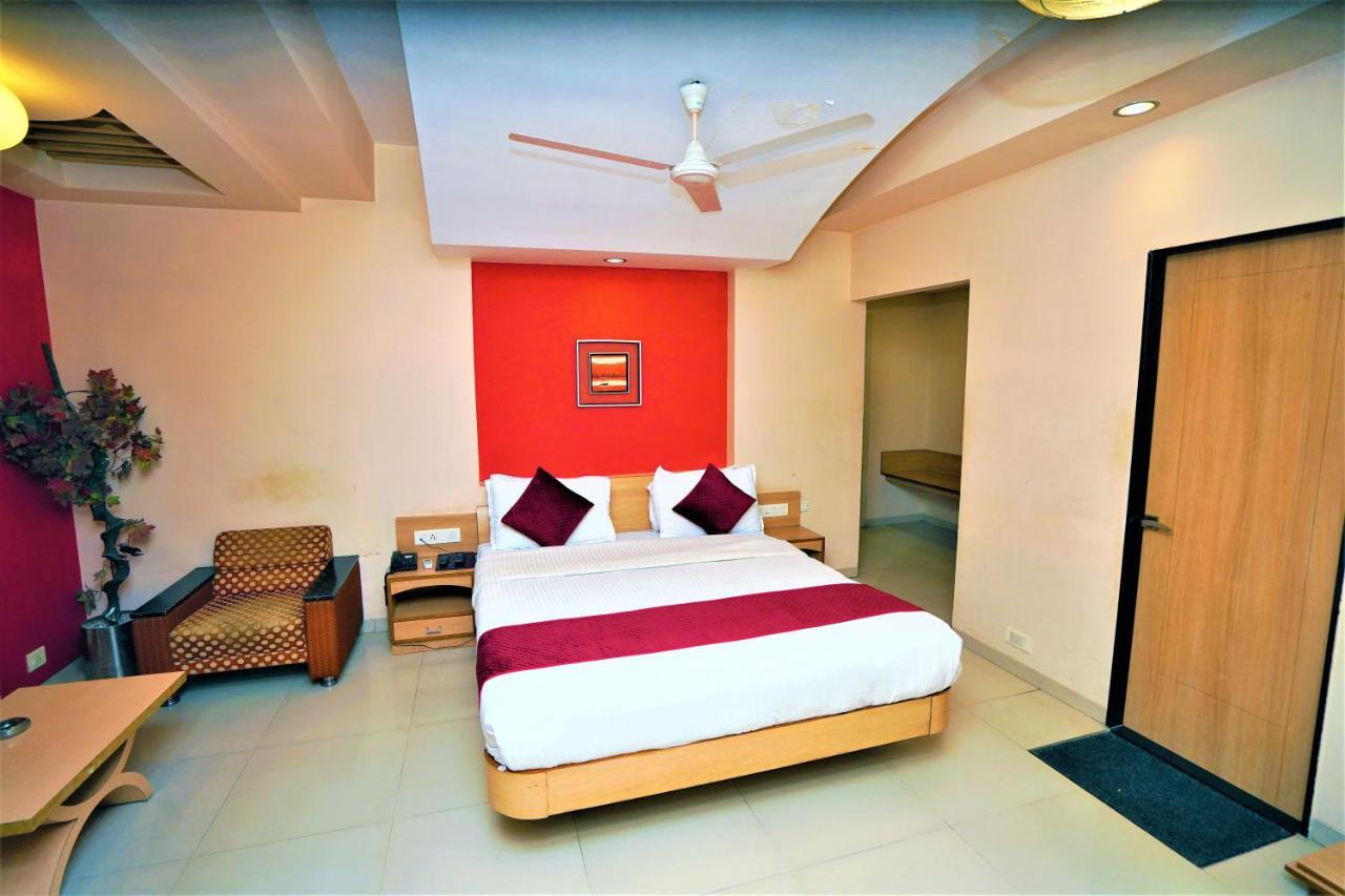 New Hotel Europa Inn راجكوت المظهر الخارجي الصورة