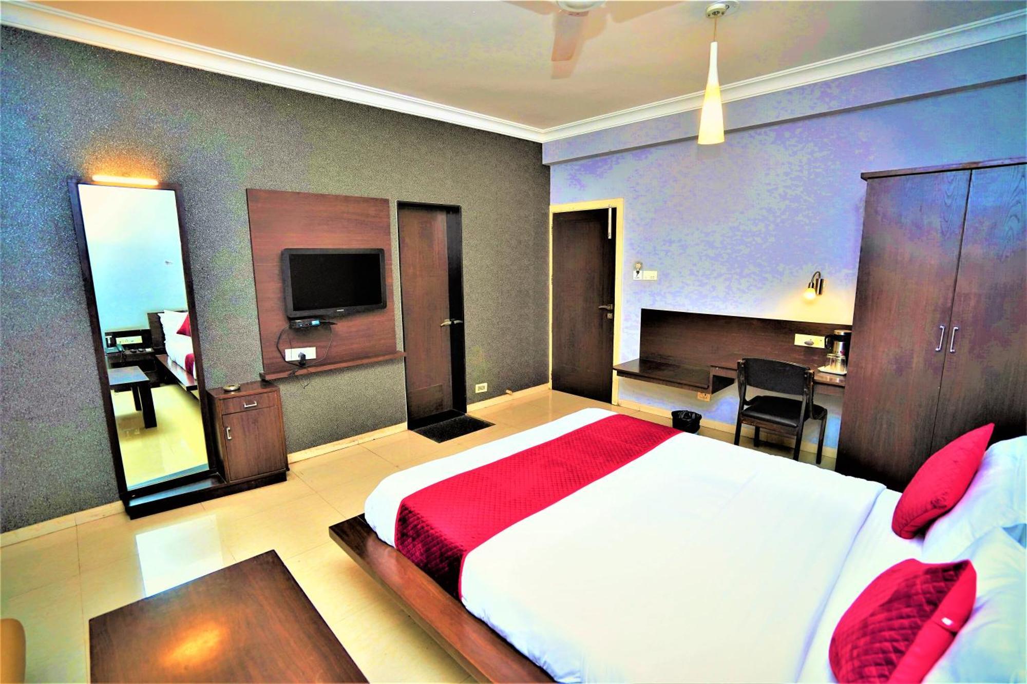 New Hotel Europa Inn راجكوت المظهر الخارجي الصورة