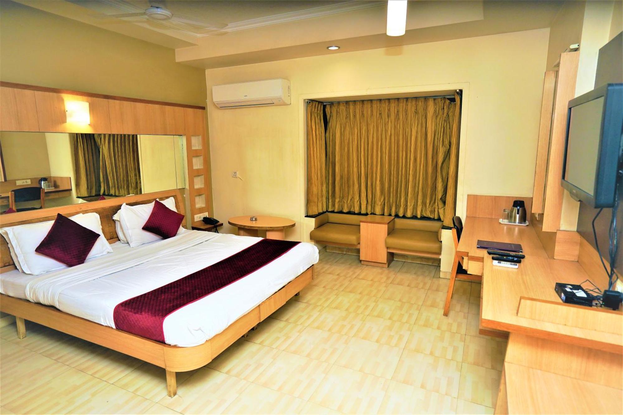 New Hotel Europa Inn راجكوت المظهر الخارجي الصورة