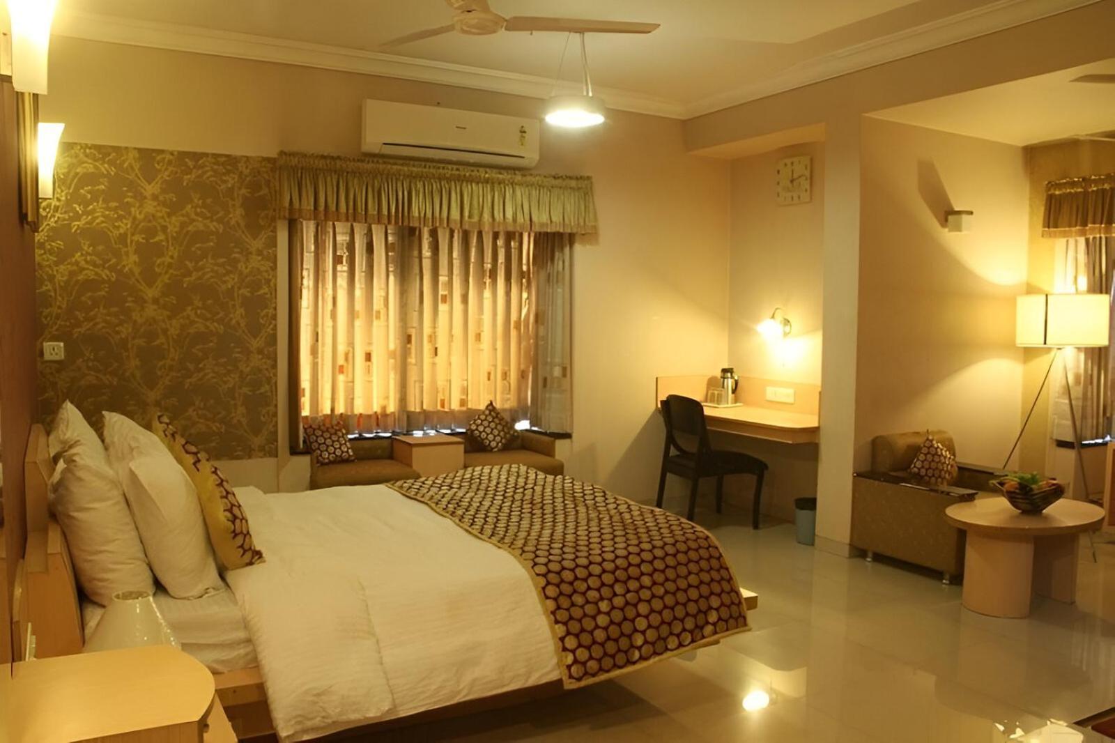 New Hotel Europa Inn راجكوت المظهر الخارجي الصورة