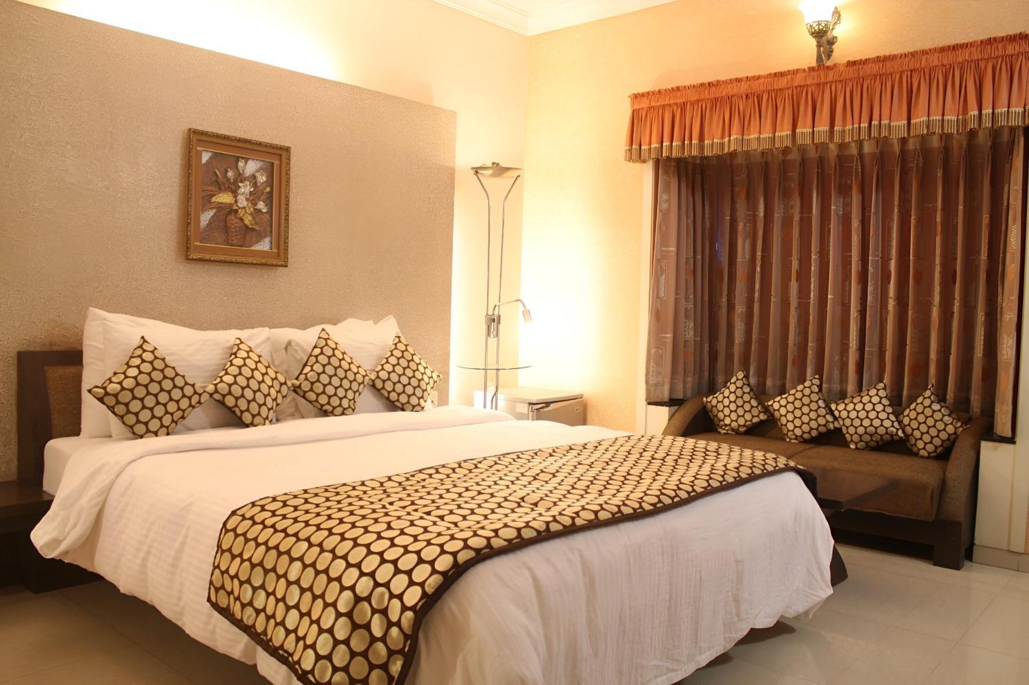 New Hotel Europa Inn راجكوت المظهر الخارجي الصورة
